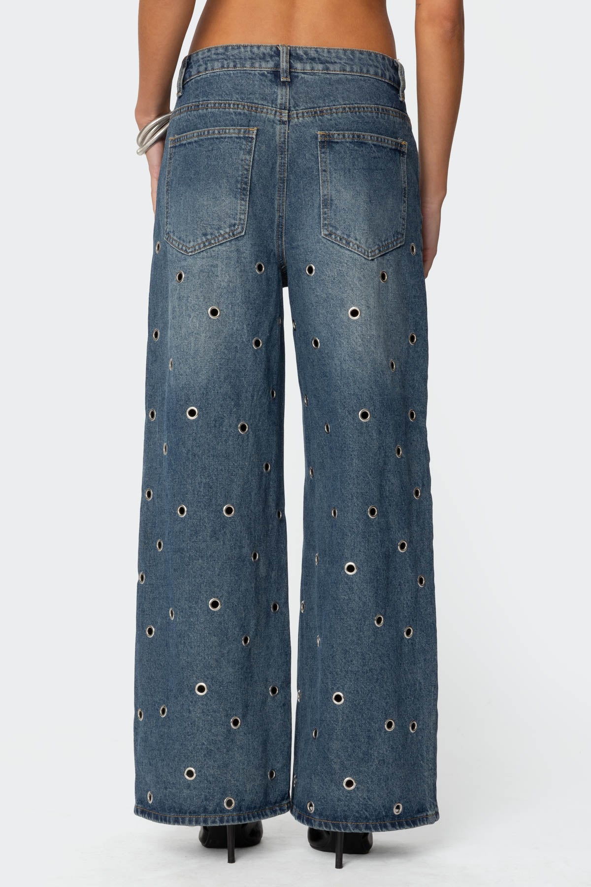 Jainie Grommet Low Rise Baggy Jeans