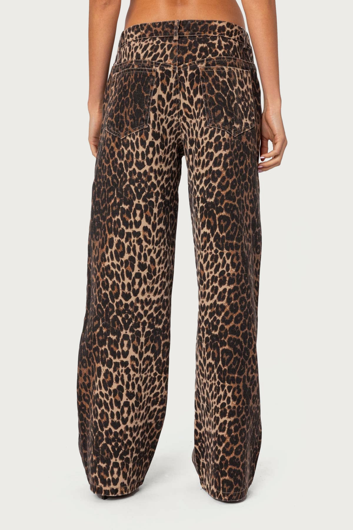 Leopard Printed Low Rise Baggy Jeans