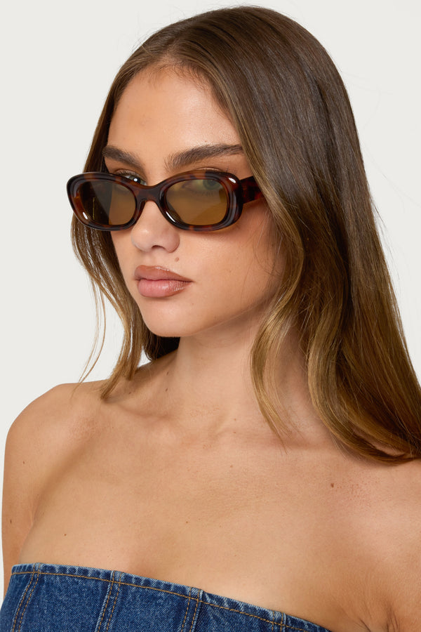 Juna Square Sunglasses view 1