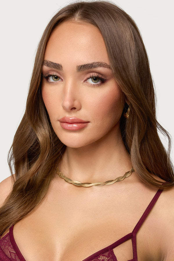 Twisted Chain Necklace view 1