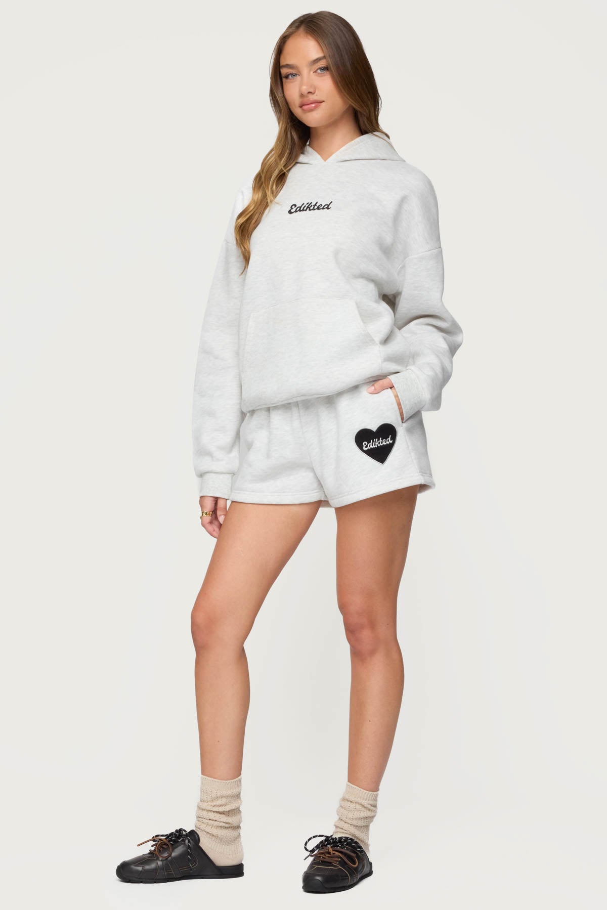 Big Love Edikted Sweat Shorts