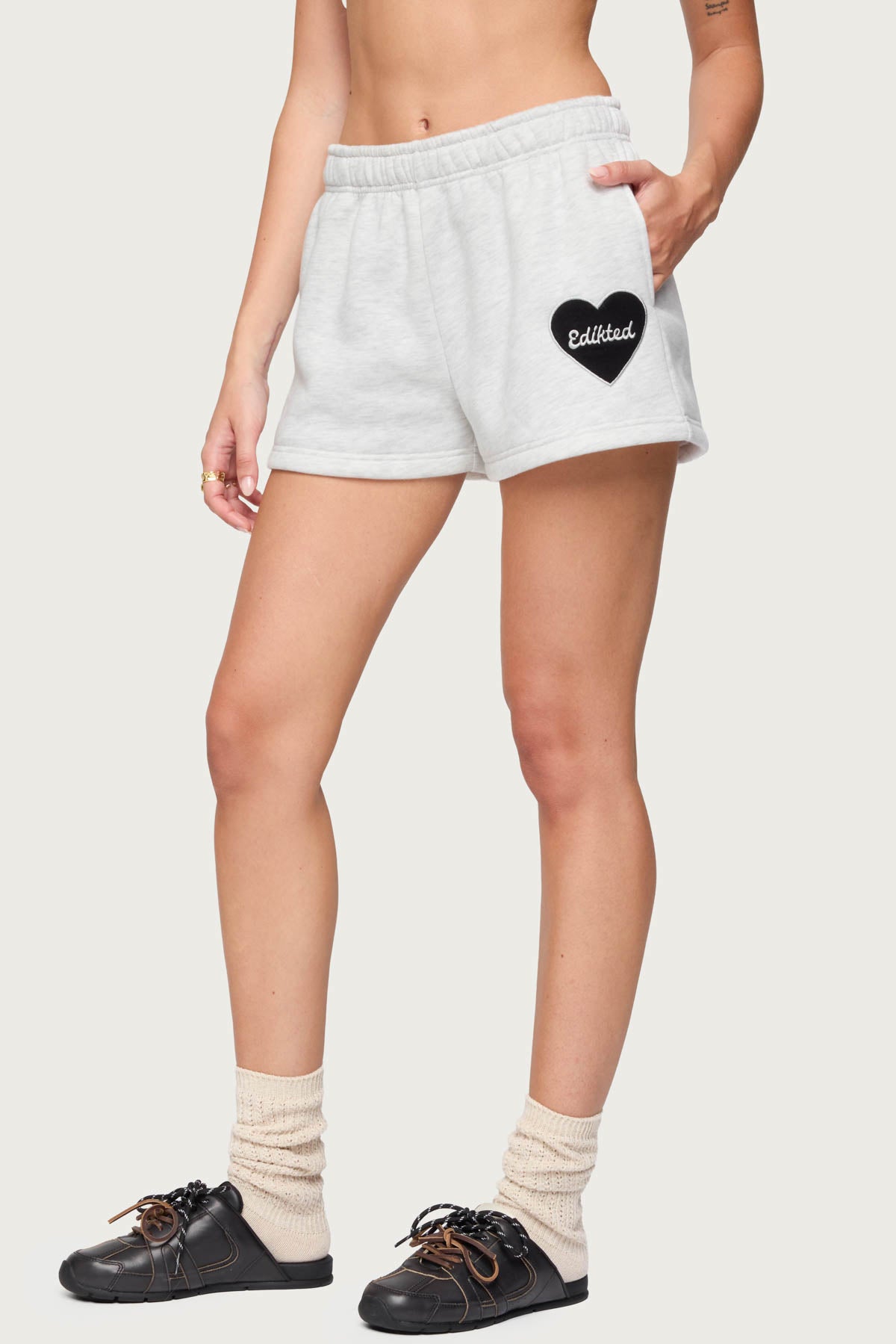 Big Love Edikted Sweat Shorts