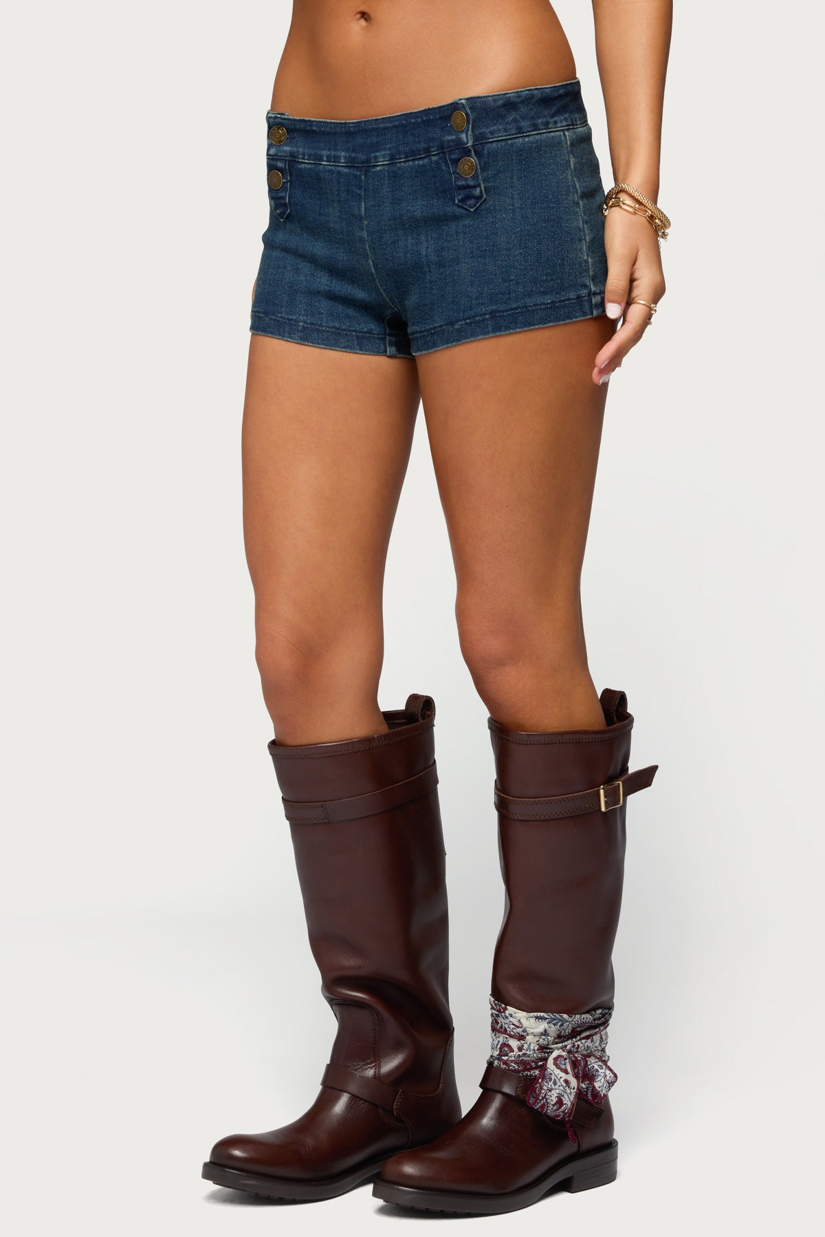 Sashe Stretchy Denim Shorts