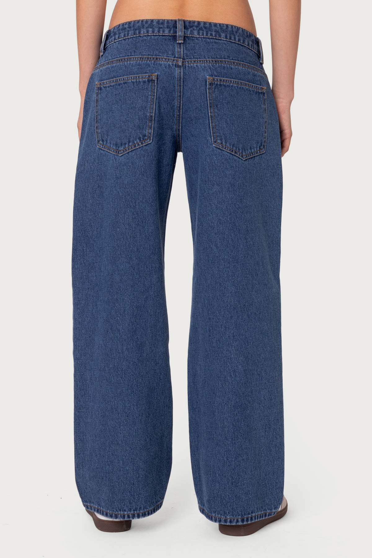 Petite Raelynn Washed Low Rise Baggy Jeans