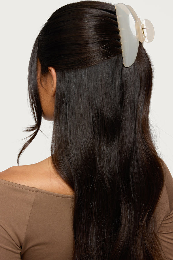 Clean Girl Hair Clip view 1