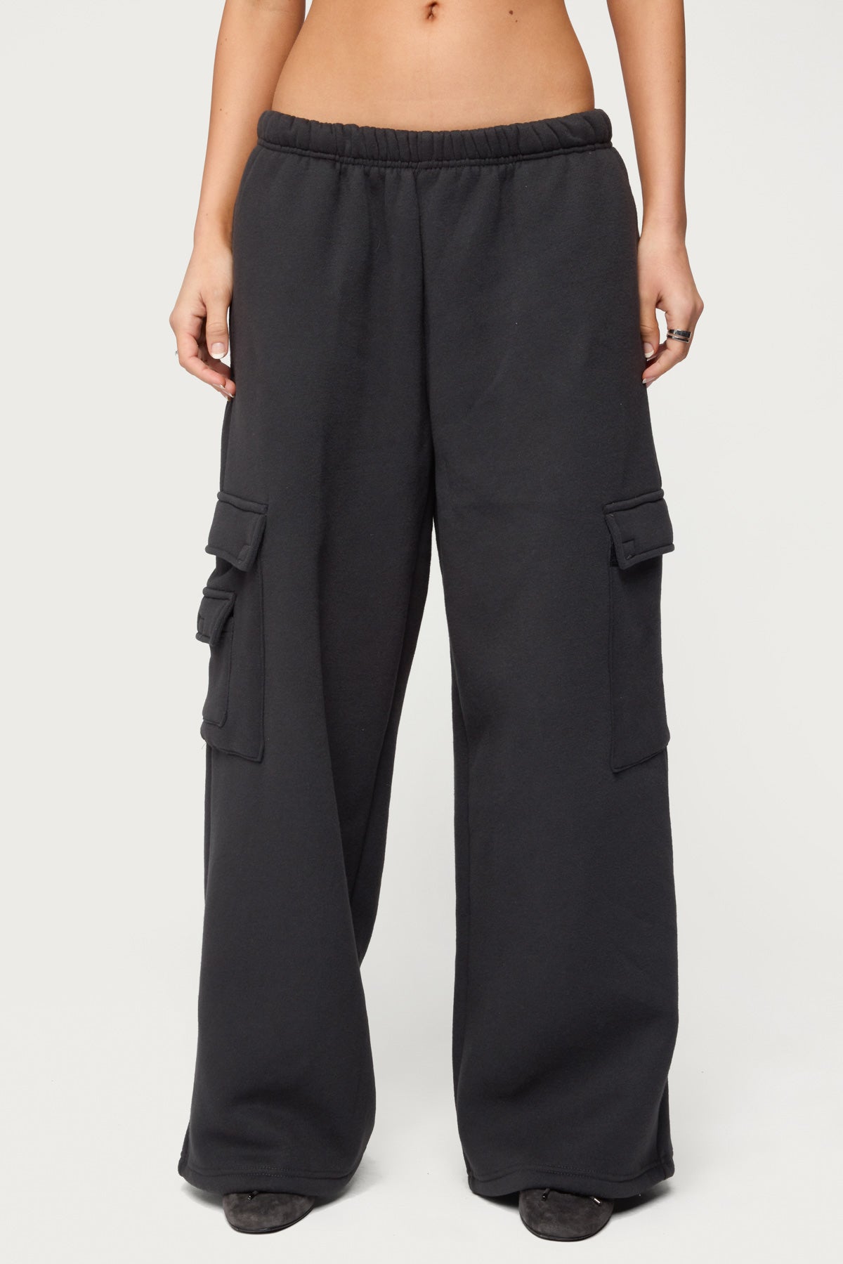 Petite Wide Leg Cargo Sweatpants