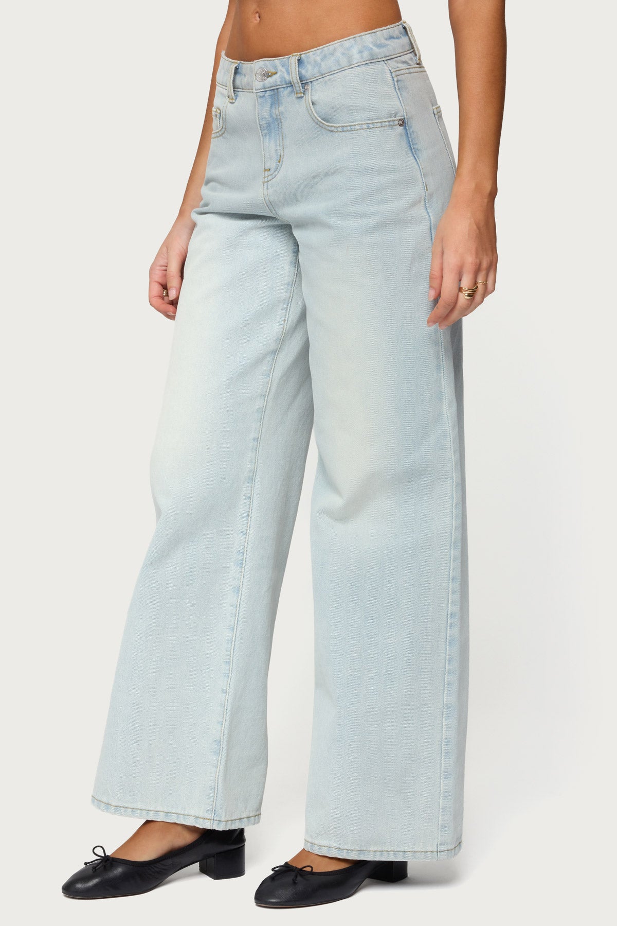 Ery Low Rise Baggy Jeans