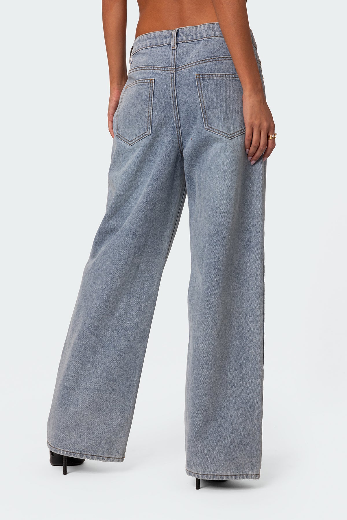 Wynn Low Rise Baggy Jeans