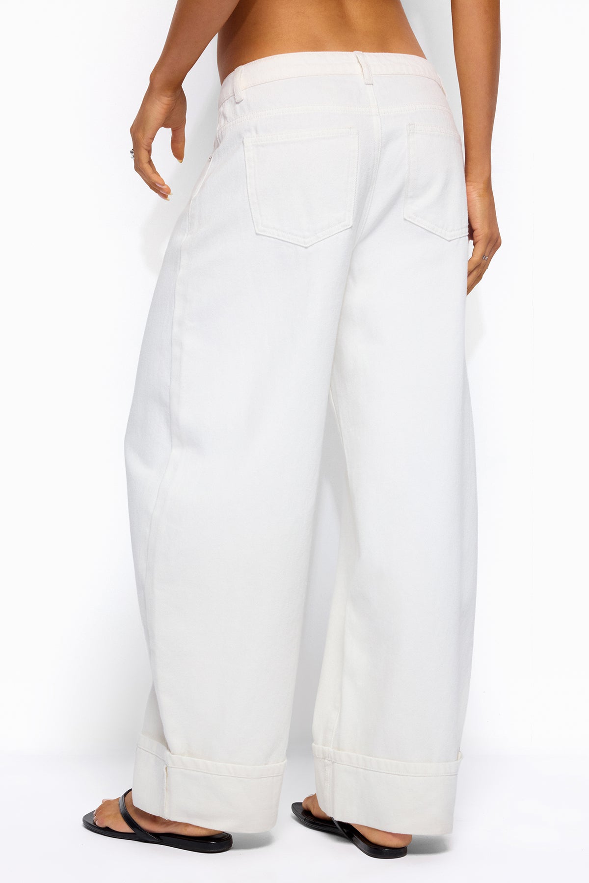 Kella Low Rise Baggy Jeans