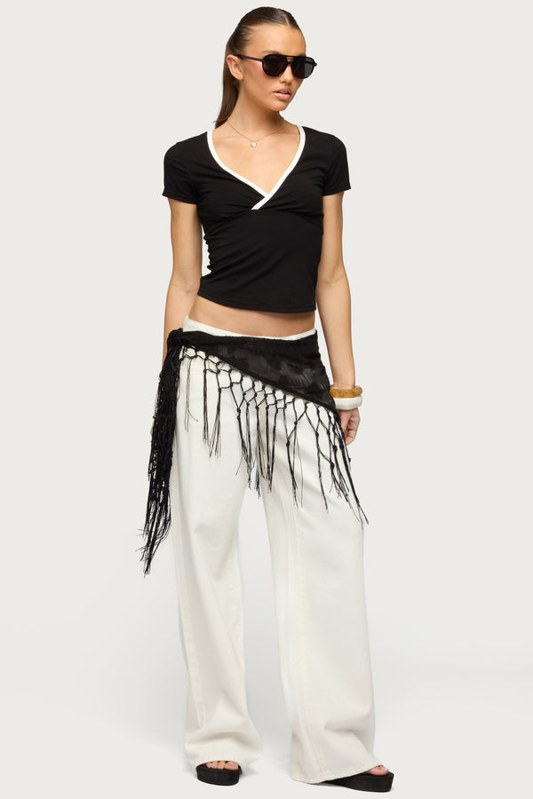 Yulenna Contrast V Neck Top view 2