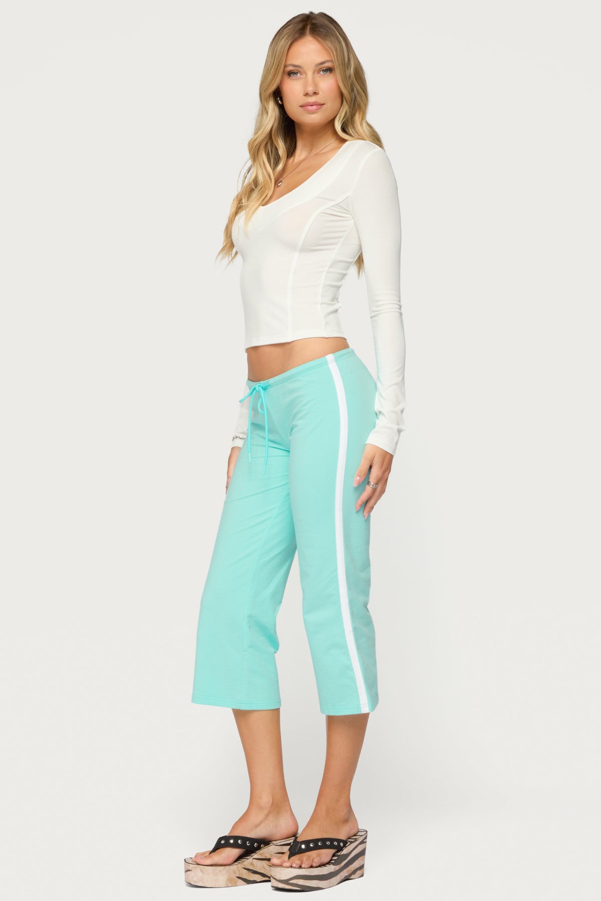 Sali Long Sleeve V Neck Top